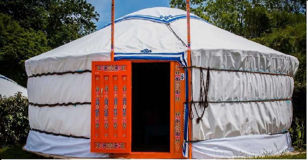 Campsite Le Village Insolite Yourte Et Roulotte Saint-Benoit-des-Ondes