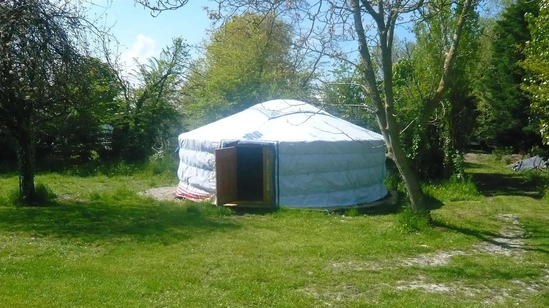 Campsite Le Village Insolite Yourte Et Roulotte Saint-Benoit-des-Ondes France